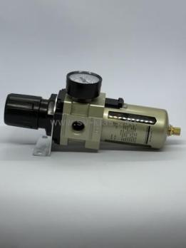 Фильтр-регулятор (проф) 1/2" AW4000-04